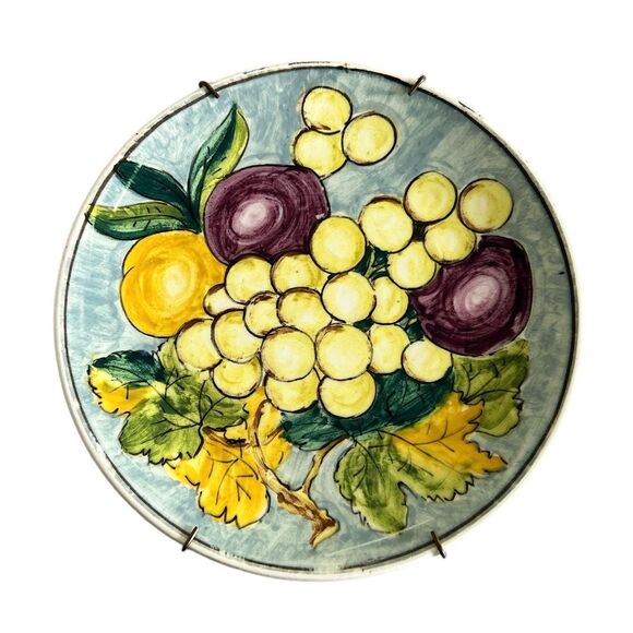 2 Hand Painted Ceramic Wall Plates Made in Spain Featuring Grapes and Pineapple - Picture 2 of 8